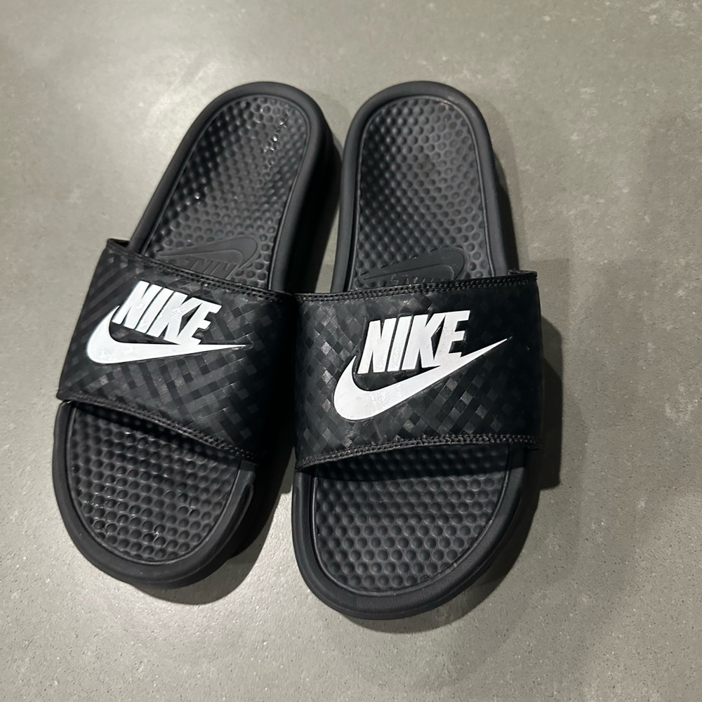 Black Nike Slides